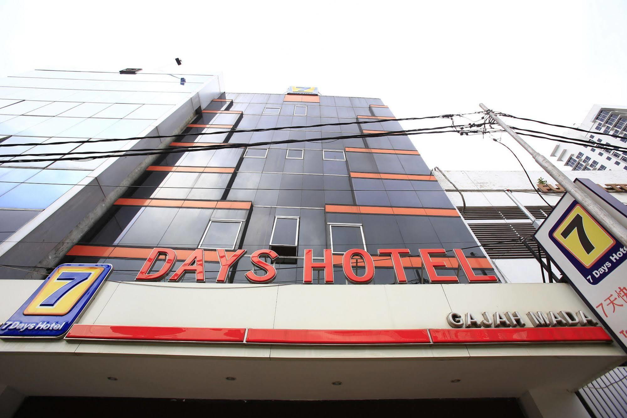 Reddoorz @ Gajah Mada Hotel Jacarta Exterior foto